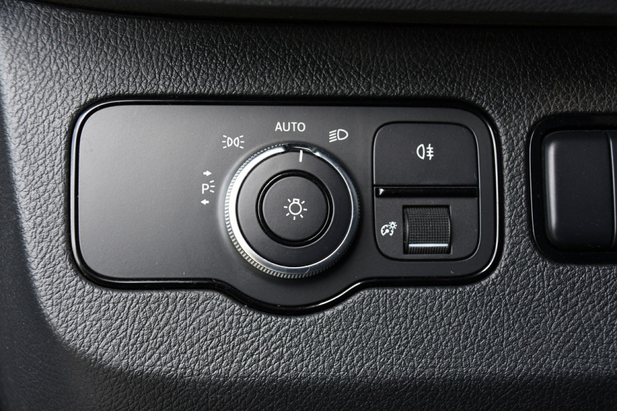 Mercedes-Benz Sprinter 319 V6 3.0 CDI L2H2 AMG Pakket! Camera, Cruise, Carplay, Automaat, LED, 190PK, Multimedia, Stoelverwarming, UNIEK!
