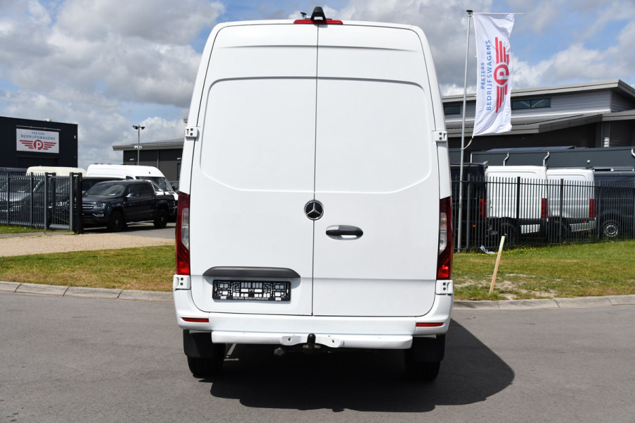 Mercedes-Benz Sprinter 319 V6 3.0 CDI L2H2 AMG Pakket! Camera, Cruise, Carplay, Automaat, LED, 190PK, Multimedia, Stoelverwarming, UNIEK!