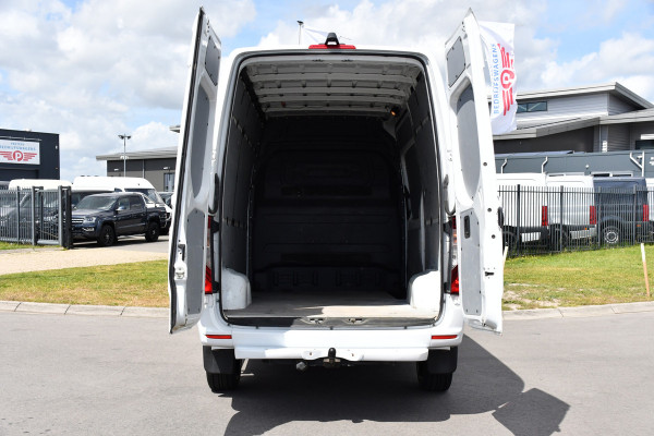 Mercedes-Benz Sprinter 319 V6 3.0 CDI L2H2 AMG Pakket! Camera, Cruise, Carplay, Automaat, LED, 190PK, Multimedia, Stoelverwarming, UNIEK!