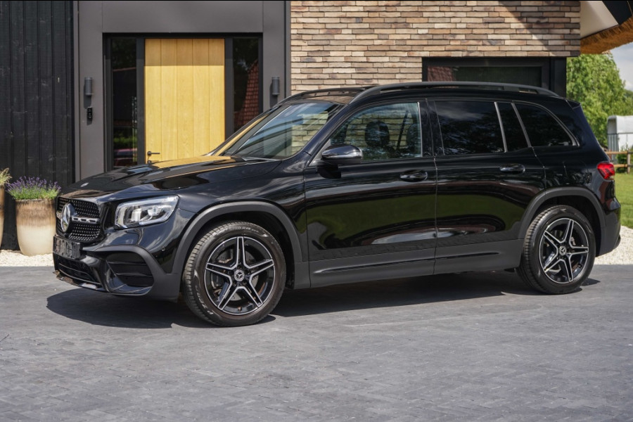 Mercedes-Benz Glb 250 AMG 225PK DCT-8 Pano/Sfeer/Night/Burmester