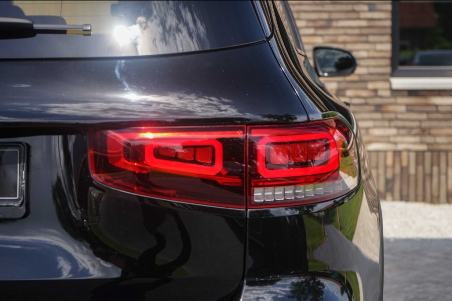 Mercedes-Benz Glb 250 AMG 225PK DCT-8 Pano/Sfeer/Night/Burmester