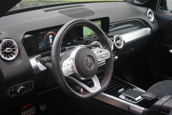 Mercedes-Benz Glb 250 AMG 225PK DCT-8 Pano/Sfeer/Night/Burmester