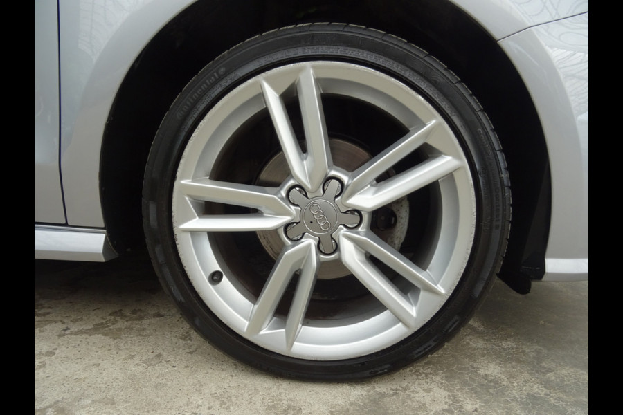 Audi A1 Sportback 1.0 TFSI Adrenalin * NAVIGATIE * S-LINE * LED !!