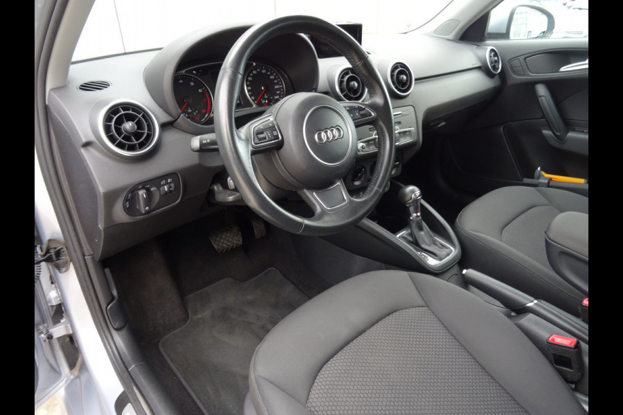 Audi A1 Sportback 1.0 TFSI Adrenalin * NAVIGATIE * S-LINE * LED !!