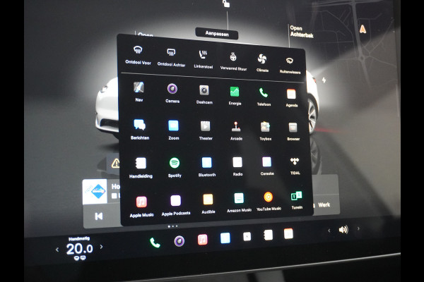 Tesla Model Y RWD 58kWh Lmv 19" Warmtepomp LFP-Accu Autopilot FSD-Computer 3 Leder Panoramadak Elektr.Stuur+Stoel+Verwarmd Navi Ecc Premium Au Camera's Elektr.AchterKlep Parkeer Assistent 2xContactloos-laden Sentry-Mode PrivacyGlas Bluetooth Dodehoek detector Connected services AMD-Ryzen Processor 1.600kg trekvermogen Origineel Nederlandse Auto Fabrieksgarantie t/m 31-12-2026 Garantie op Accu en Motor tot 04-08-2031 max. 160.000km 1e particuliere eigenaar!