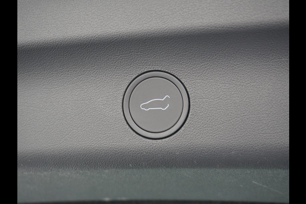 Tesla Model Y RWD 58kWh Lmv 19" Warmtepomp LFP-Accu Autopilot FSD-Computer 3 Leder Panoramadak Elektr.Stuur+Stoel+Verwarmd Navi Ecc Premium Au Camera's Elektr.AchterKlep Parkeer Assistent 2xContactloos-laden Sentry-Mode PrivacyGlas Bluetooth Dodehoek detector Connected services AMD-Ryzen Processor 1.600kg trekvermogen Origineel Nederlandse Auto Fabrieksgarantie t/m 31-12-2026 Garantie op Accu en Motor tot 04-08-2031 max. 160.000km 1e particuliere eigenaar!