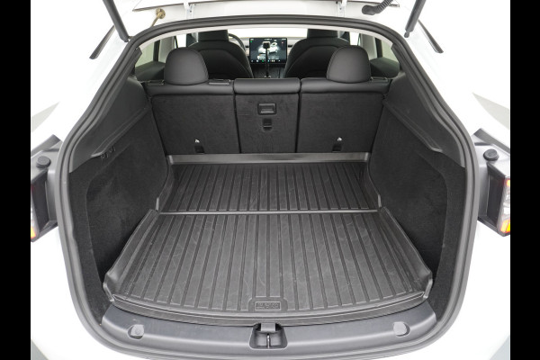 Tesla Model Y RWD 58kWh Lmv 19" Warmtepomp LFP-Accu Autopilot FSD-Computer 3 Leder Panoramadak Elektr.Stuur+Stoel+Verwarmd Navi Ecc Premium Au Camera's Elektr.AchterKlep Parkeer Assistent 2xContactloos-laden Sentry-Mode PrivacyGlas Bluetooth Dodehoek detector Connected services AMD-Ryzen Processor 1.600kg trekvermogen Origineel Nederlandse Auto Fabrieksgarantie t/m 31-12-2026 Garantie op Accu en Motor tot 04-08-2031 max. 160.000km 1e particuliere eigenaar!