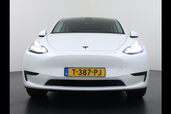 Tesla Model Y RWD 58kWh Lmv 19" Warmtepomp LFP-Accu Autopilot FSD-Computer 3 Leder Panoramadak Elektr.Stuur+Stoel+Verwarmd Navi Ecc Premium Au Camera's Elektr.AchterKlep Parkeer Assistent 2xContactloos-laden Sentry-Mode PrivacyGlas Bluetooth Dodehoek detector Connected services AMD-Ryzen Processor 1.600kg trekvermogen Origineel Nederlandse Auto Fabrieksgarantie t/m 31-12-2026 Garantie op Accu en Motor tot 04-08-2031 max. 160.000km 1e particuliere eigenaar!
