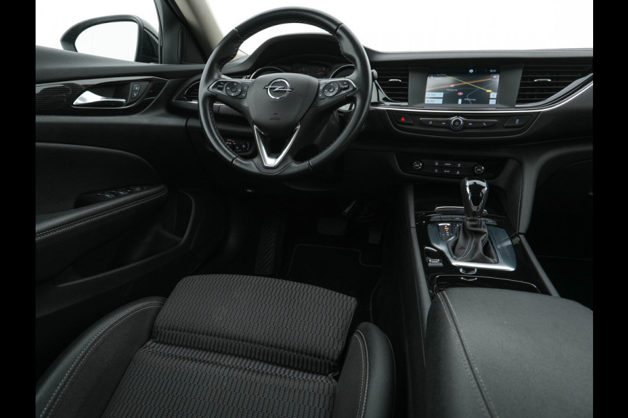 Opel Insignia Sports Tourer 1.5 Turbo Business Executive Aut. *NAVI-FULLMAP | LEATHER-FABRIC | KEYLESS | DAB+ | SPORT-SEATS  | ECC | PDC | CRUISE | TOWBAR | CARPLAY | 18''ALU*