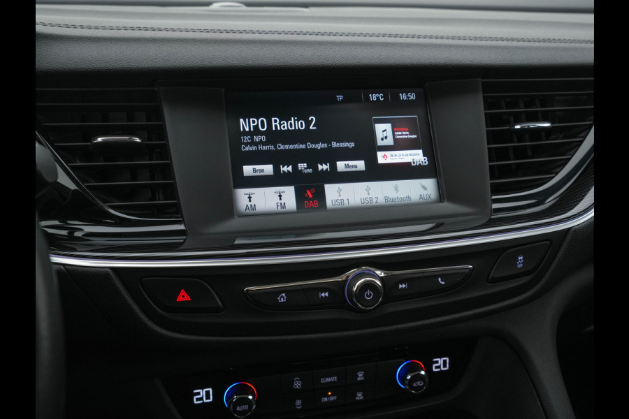 Opel Insignia Sports Tourer 1.5 Turbo Business Executive Aut. *NAVI-FULLMAP | LEATHER-FABRIC | KEYLESS | DAB+ | SPORT-SEATS  | ECC | PDC | CRUISE | TOWBAR | CARPLAY | 18''ALU*