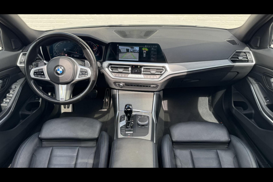 BMW 3 Serie Touring 320i High Exec. M-Sport individual Sfeer Leder Camera Pdc v+a Trekhaak Led