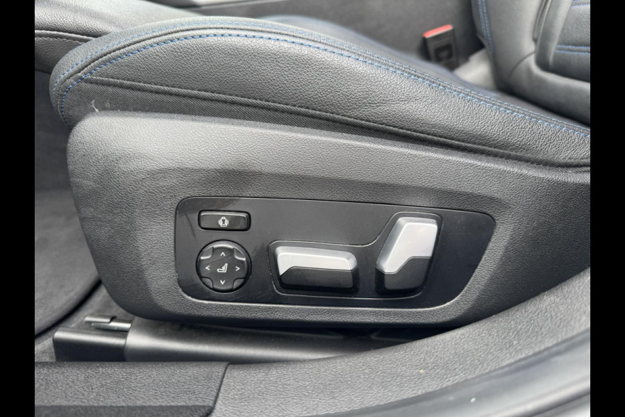 BMW 3 Serie Touring 320i High Exec. M-Sport individual Sfeer Leder Camera Pdc v+a Trekhaak Led