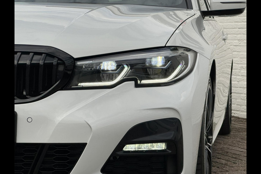 BMW 3 Serie Touring 320i High Exec. M-Sport individual Sfeer Leder Camera Pdc v+a Trekhaak Led
