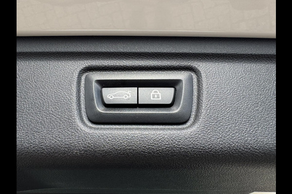 BMW 3 Serie Touring 320i High Exec. M-Sport individual Sfeer Leder Camera Pdc v+a Trekhaak Led