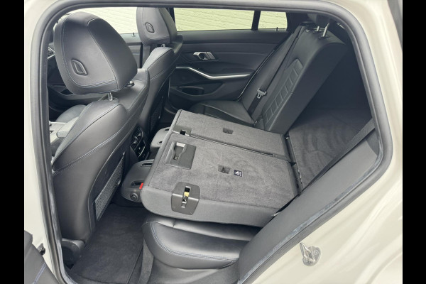 BMW 3 Serie Touring 320i High Exec. M-Sport individual Sfeer Leder Camera Pdc v+a Trekhaak Led