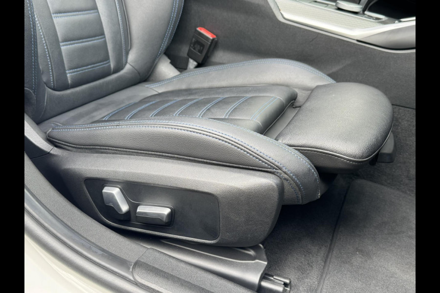 BMW 3 Serie Touring 320i High Exec. M-Sport individual Sfeer Leder Camera Pdc v+a Trekhaak Led