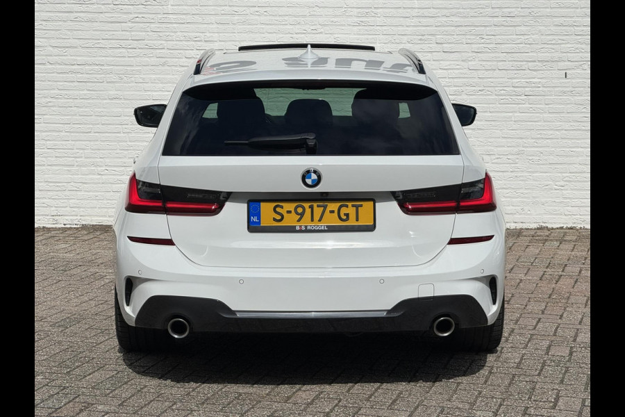 BMW 3 Serie Touring 320i High Exec. M-Sport individual Sfeer Leder Camera Pdc v+a Trekhaak Led