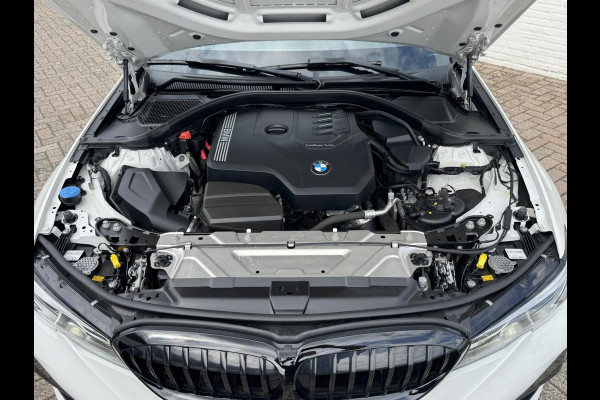 BMW 3 Serie Touring 320i High Exec. M-Sport individual Sfeer Leder Camera Pdc v+a Trekhaak Led