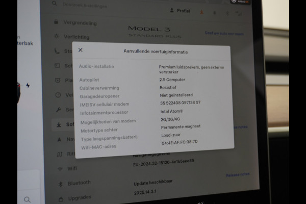 Tesla Model 3 RWD SR+ 60kWh 325PK FSD 2.5-Computer Priv.Glas Lmv 19" AutoPilot Leder PanoDak Adaptive-Cruise Lmv Camera's Elektr.-Stuur+Stoele Navi LED Comfortstoelen ACC DAB GSM-Sleutel+Voorverwarmen interieur via App One-Pedal-Drive Origineel Nederlandse auto tot 11kw laden thuis! Garantie Accu tot 30-09-2027 max 160.000km 1.584kg licht! (23 euro belasting p/m)