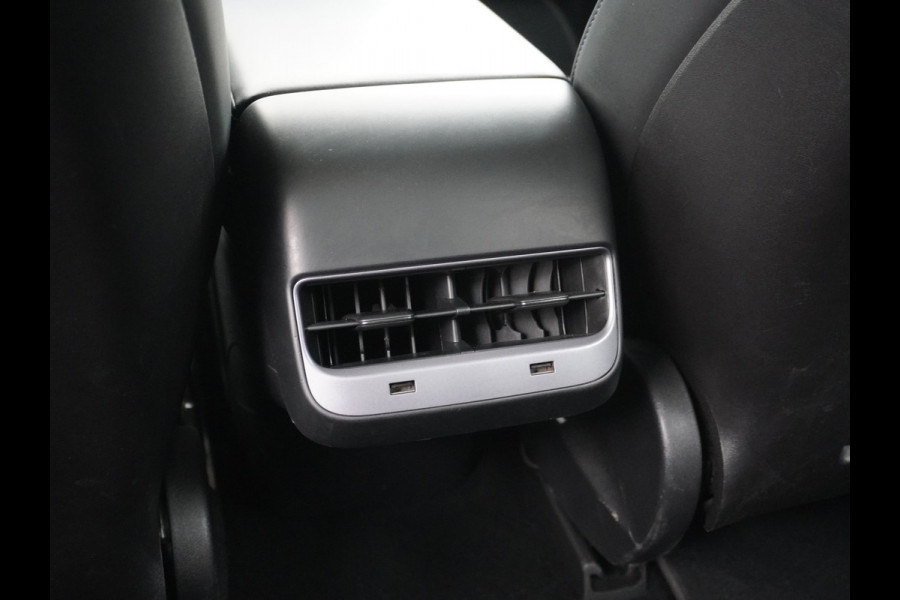 Tesla Model 3 RWD SR+ 60kWh 325PK FSD 2.5-Computer Priv.Glas Lmv 19" AutoPilot Leder PanoDak Adaptive-Cruise Lmv Camera's Elektr.-Stuur+Stoele Navi LED Comfortstoelen ACC DAB GSM-Sleutel+Voorverwarmen interieur via App One-Pedal-Drive Origineel Nederlandse auto tot 11kw laden thuis! Garantie Accu tot 30-09-2027 max 160.000km 1.584kg licht! (23 euro belasting p/m)