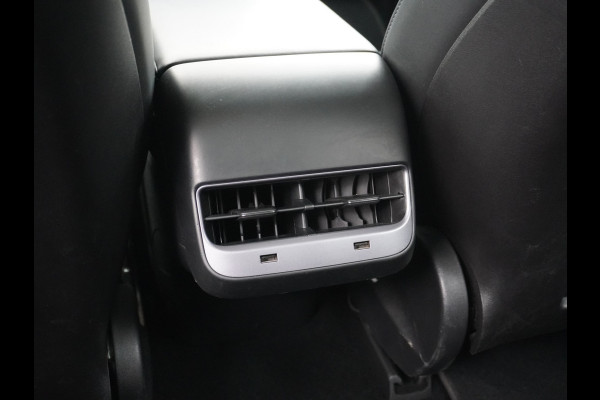 Tesla Model 3 RWD SR+ 60kWh 325PK FSD 2.5-Computer Priv.Glas Lmv 19" AutoPilot Leder PanoDak Adaptive-Cruise Lmv Camera's Elektr.-Stuur+Stoele Navi LED Comfortstoelen ACC DAB GSM-Sleutel+Voorverwarmen interieur via App One-Pedal-Drive Origineel Nederlandse auto tot 11kw laden thuis! Garantie Accu tot 30-09-2027 max 160.000km 1.584kg licht! (23 euro belasting p/m)