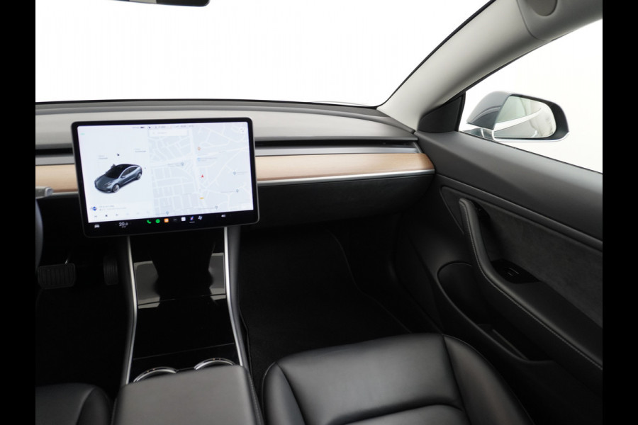 Tesla Model 3 RWD SR+ 60kWh 325PK FSD 2.5-Computer Priv.Glas Lmv 19" AutoPilot Leder PanoDak Adaptive-Cruise Lmv Camera's Elektr.-Stuur+Stoele Navi LED Comfortstoelen ACC DAB GSM-Sleutel+Voorverwarmen interieur via App One-Pedal-Drive Origineel Nederlandse auto tot 11kw laden thuis! Garantie Accu tot 30-09-2027 max 160.000km 1.584kg licht! (23 euro belasting p/m)