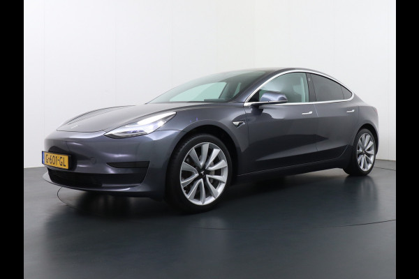 Tesla Model 3 RWD SR+ 60kWh 325PK FSD 2.5-Computer Priv.Glas Lmv 19" AutoPilot Leder PanoDak Adaptive-Cruise Lmv Camera's Elektr.-Stuur+Stoele Navi LED Comfortstoelen ACC DAB GSM-Sleutel+Voorverwarmen interieur via App One-Pedal-Drive Origineel Nederlandse auto tot 11kw laden thuis! Garantie Accu tot 30-09-2027 max 160.000km 1.584kg licht! (23 euro belasting p/m)
