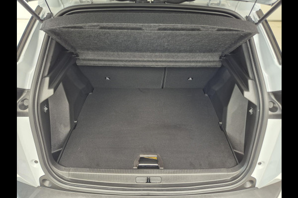Peugeot 2008 1.2 PureTech 130 Allure Automaat | Navigatie | 360° Camera | Keyless Entry | Apple Carplay/Android Auto (Draadloos) |