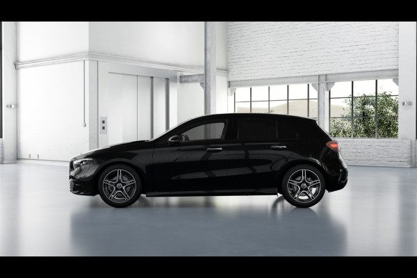 Mercedes-Benz A-Klasse 180 Business Solution AMG | Nightpakket | Parkeerpakket met achteruitrijcamera | KEYLESS GO | Sfeerverlichting | MULTIBEAM LED | Extra USB-poorten | Verwarmde stoelen vooraan | Spiegelpakket |