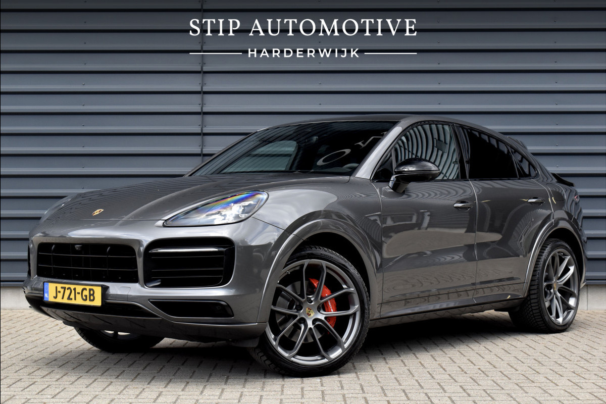 Porsche Cayenne Coupé 3.0 E-Hybrid 462pk Lightweight Package | Carbon Exterieur | Carbon Dak | 22'' GT Design Wielen | Sportuitlaat | Porsche Cayenne Coupé 3.0 E-Hybrid 462pk Lightweight Package | Carbon Exterieur | Carbon Dak | 22'' GT Design Wielen | Sportuitlaat |