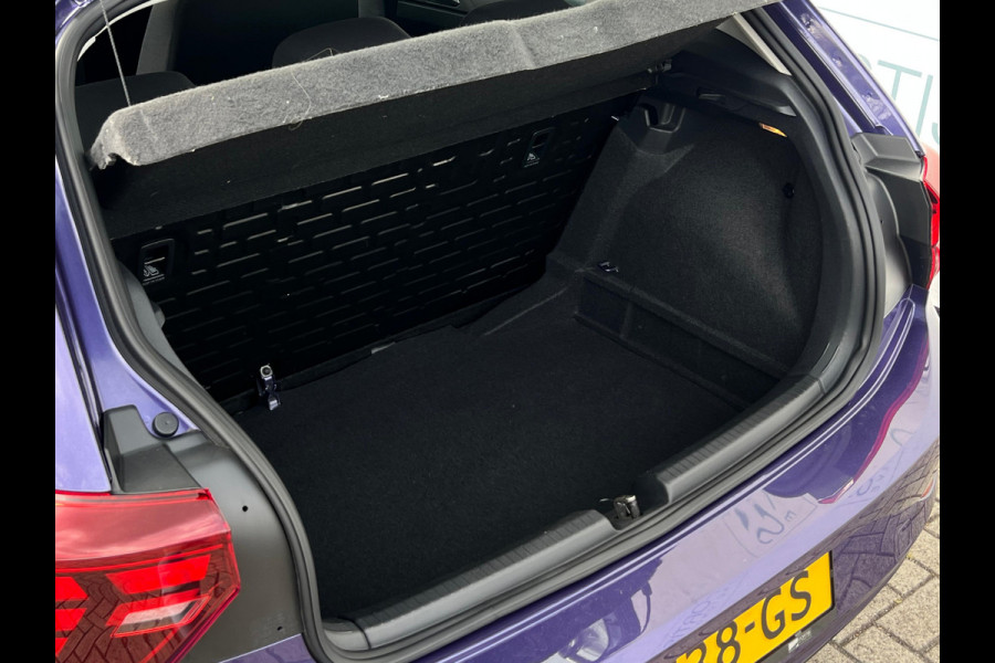 Volkswagen Polo 1.0 MPI Polo VELGEN | AIRCO | CARPLAY | LED | ! 2DE PINKSTERDAG GEOPEND VAN 10:00 UUR T/M 17:00 UUR