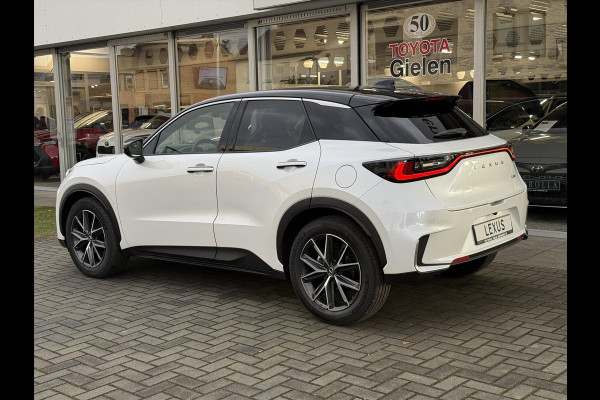 Lexus LBX 1.5 Hybrid Emotion Bi Tone | Tech pack, Leer, Stoel + Stuurverwarming, Parkeersensoren, Dodehoekherkenning, Elektrische achterkl