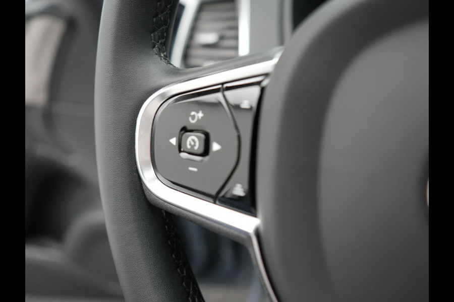 Volvo XC90 T8 Recharge AWD Plus Dark 456pk Plug In Hybrid Long Range PHEV | Panodak | Adaptive Cruise | Luxe Lederen Sportstoelen Memory & Ventilatie | 360 Camera | Harman Kardon | Google Maps | Keyless |