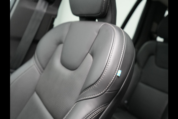 Volvo XC90 T8 Recharge AWD Plus Dark 456pk Plug In Hybrid Long Range PHEV | Panodak | Adaptive Cruise | Luxe Lederen Sportstoelen Memory & Ventilatie | 360 Camera | Harman Kardon | Google Maps | Keyless |