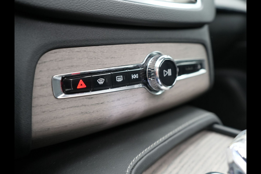 Volvo XC90 T8 Recharge AWD Plus Dark 456pk Plug In Hybrid Long Range PHEV | Panodak | Adaptive Cruise | Luxe Lederen Sportstoelen Memory & Ventilatie | 360 Camera | Harman Kardon | Google Maps | Keyless |