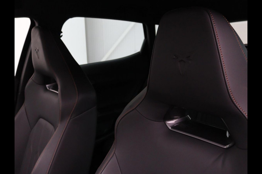 CUPRA Formentor 1.4 e-Hybrid | Leder | Stoel & stuurverwarming | Adaptive cruise | Memory | Full LED | Keyless | Sfeerverlichting | Bluetooth