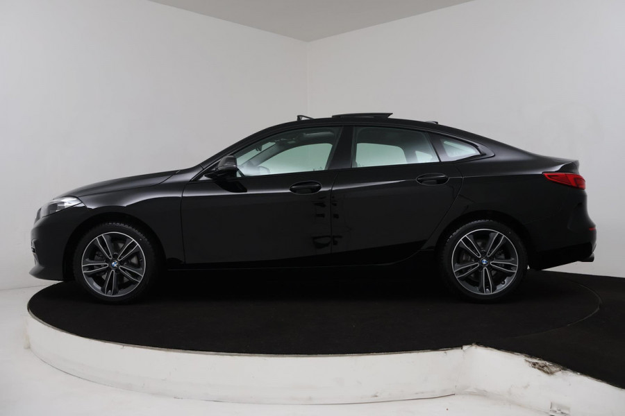 BMW 2 Serie Gran Coupé 218i High Executive Edition (PANORAMADAK, PARKEERSENSOREN, CRUISE, CAMERA, NAVIGATIE, STOELVERWARMING)