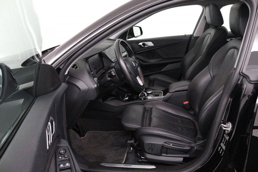 BMW 2 Serie Gran Coupé 218i High Executive Edition (PANORAMADAK, PARKEERSENSOREN, CRUISE, CAMERA, NAVIGATIE, STOELVERWARMING)