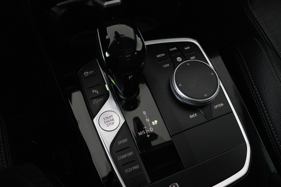 BMW 2 Serie Gran Coupé 218i High Executive Edition (PANORAMADAK, PARKEERSENSOREN, CRUISE, CAMERA, NAVIGATIE, STOELVERWARMING)