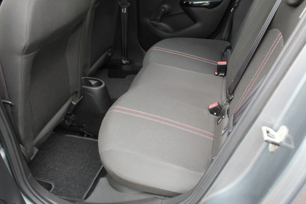 Opel Corsa 1.4-90pk 120 Jaar Edition. Leuke sportieve 5drs. Opel Corsa ! Airco , C|ruise control , Stoel en stuur verwarming , Camera