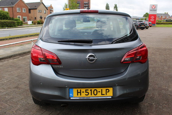 Opel Corsa 1.4-90pk 120 Jaar Edition. Leuke sportieve 5drs. Opel Corsa ! Airco , C|ruise control , Stoel en stuur verwarming , Camera