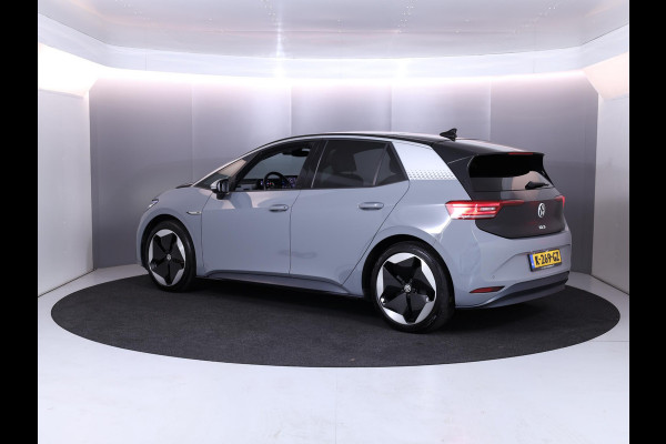 Volkswagen ID.3 First Max 58 kWh Pano.dak| Camera| dodehoek| Navi| LED| verwarmd stuur/vrstoelen