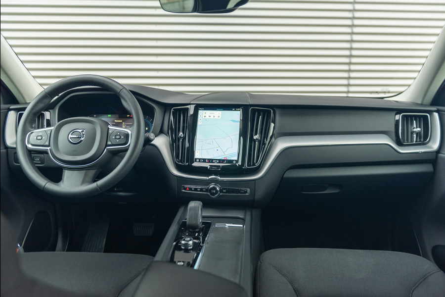 Volvo XC60 B4 Aut. Mild Hybrid Momentum Stoelverwarming 197pk