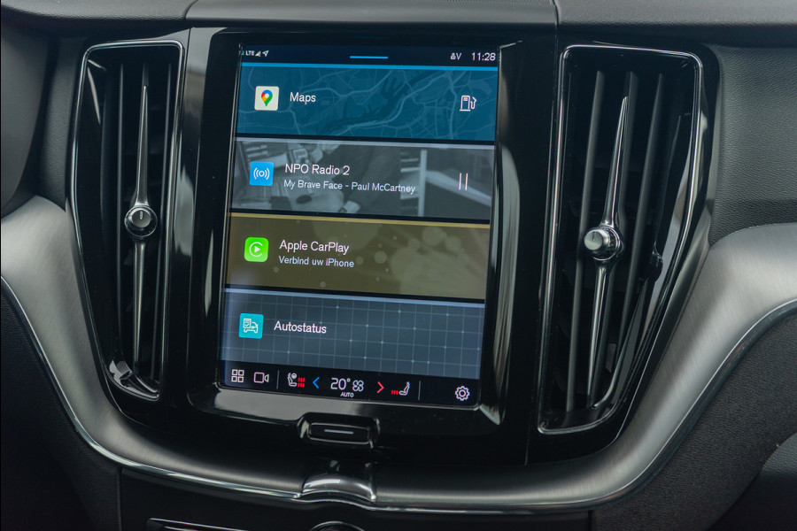 Volvo XC60 B4 Aut. Mild Hybrid Momentum Stoelverwarming 197pk
