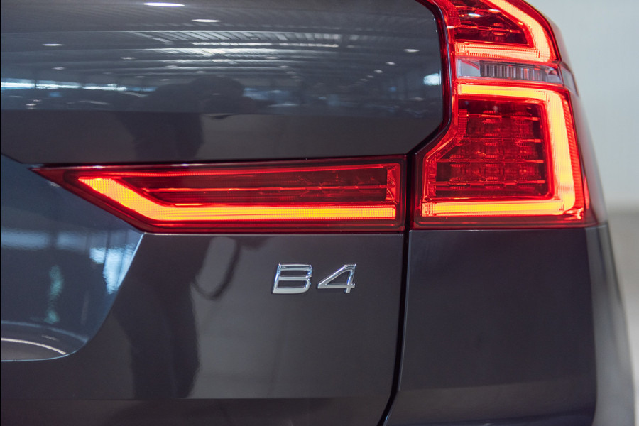 Volvo XC60 B4 Aut. Mild Hybrid Momentum Stoelverwarming 197pk