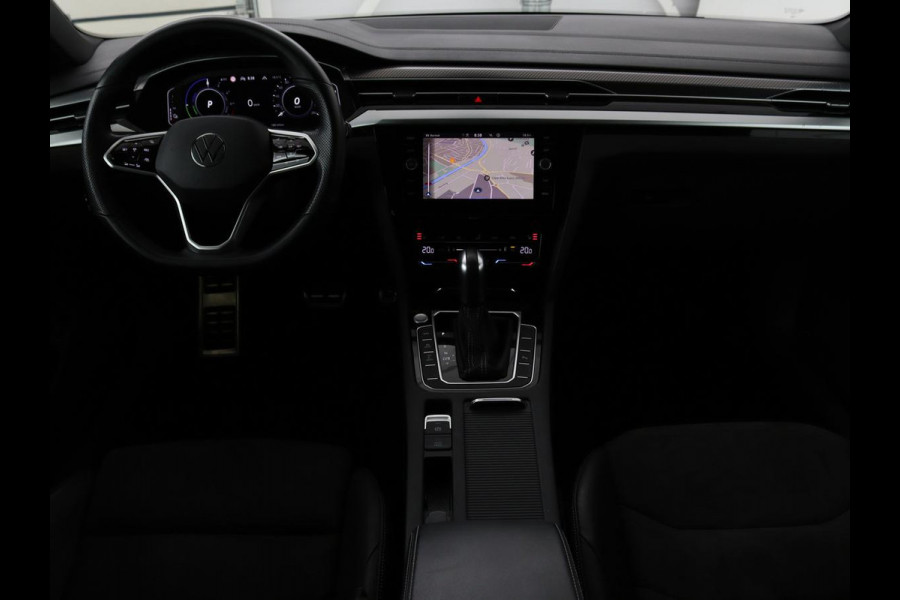 Volkswagen Arteon 1.4 TSI eHybrid R-Line Business+ | Panoramadak | Trekhaak | Stoelverwarming | Matrix LED | Adaptive cruise | Leder/Alcantara | Carplay | Camera | Keyless