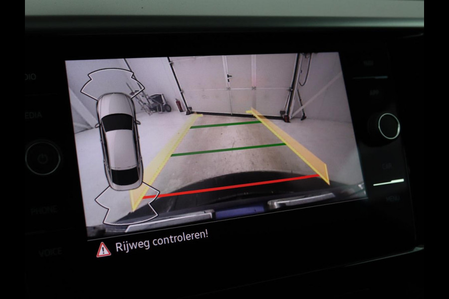 Volkswagen Arteon 1.4 TSI eHybrid R-Line Business+ | Panoramadak | Trekhaak | Stoelverwarming | Matrix LED | Adaptive cruise | Leder/Alcantara | Carplay | Camera | Keyless