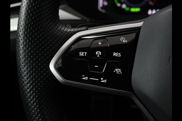 Volkswagen Arteon 1.4 TSI eHybrid R-Line Business+ | Panoramadak | Trekhaak | Stoelverwarming | Matrix LED | Adaptive cruise | Leder/Alcantara | Carplay | Camera | Keyless