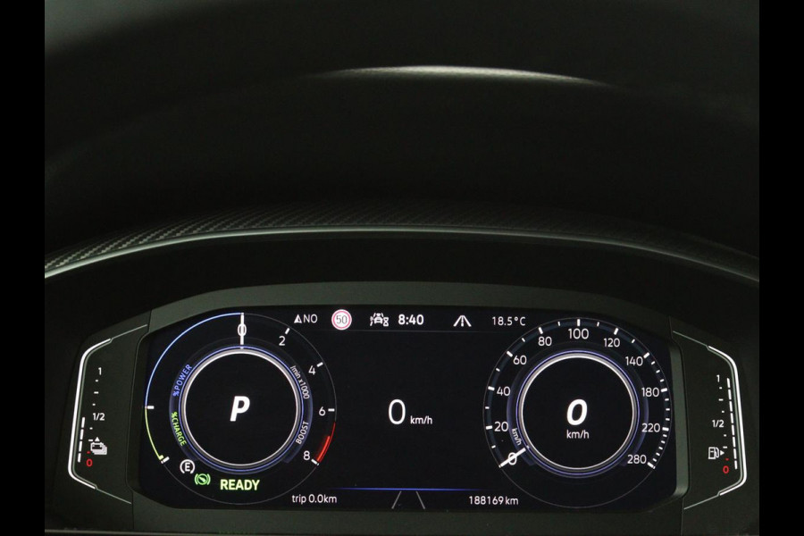 Volkswagen Arteon 1.4 TSI eHybrid R-Line Business+ | Panoramadak | Trekhaak | Stoelverwarming | Matrix LED | Adaptive cruise | Leder/Alcantara | Carplay | Camera | Keyless