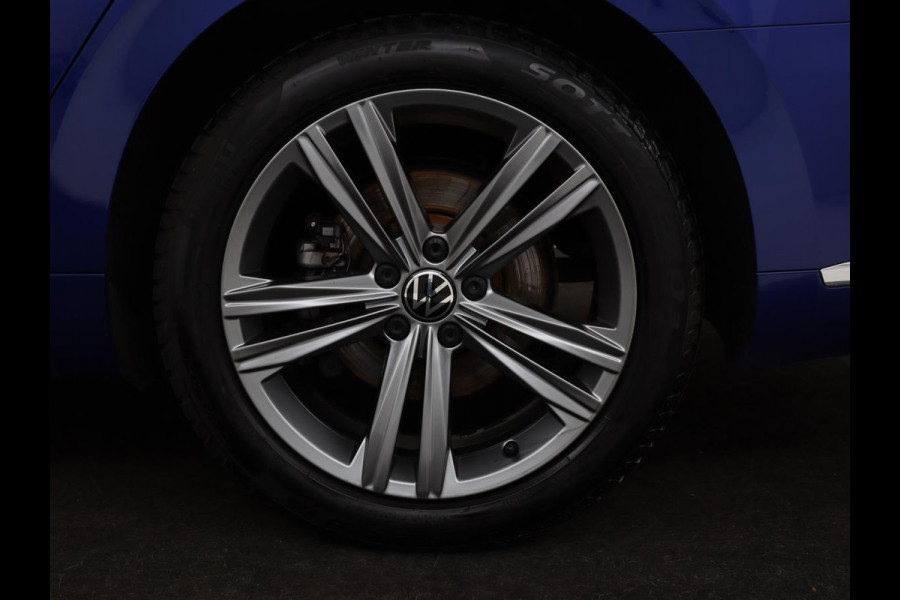 Volkswagen Arteon 1.4 TSI eHybrid R-Line Business+ | Panoramadak | Trekhaak | Stoelverwarming | Matrix LED | Adaptive cruise | Leder/Alcantara | Carplay | Camera | Keyless